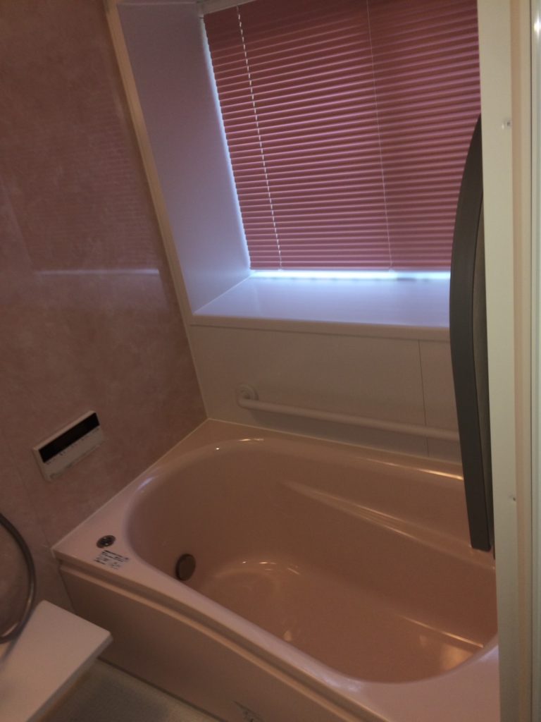 ユニットバスを好みのデザインにリフォーム